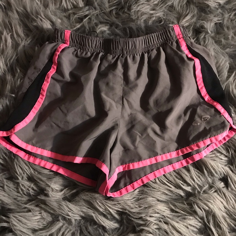 Shorts - Picture 3 of 3